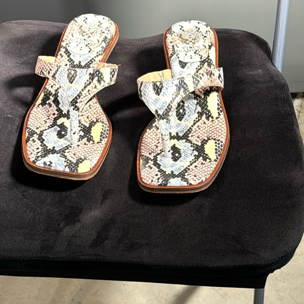 Snake skin Vince Camuto thong sandals 1.5 inch heel